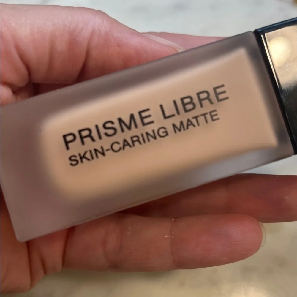 Givenchy Foundation in Soft Beige